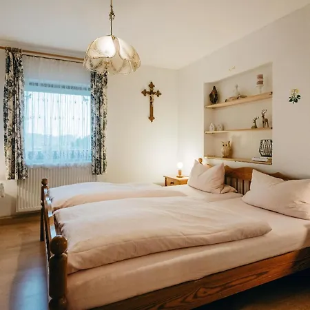 Κατάλυμα σε φάρμα Bauernhof Madlhof